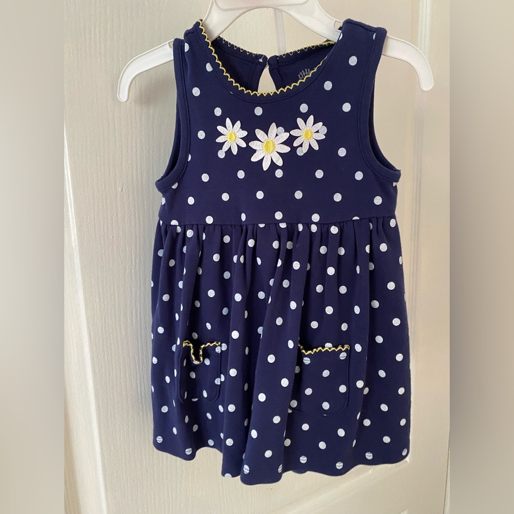 Cute baby girl flowers polka dot outfit 🌼 dress with shorts.